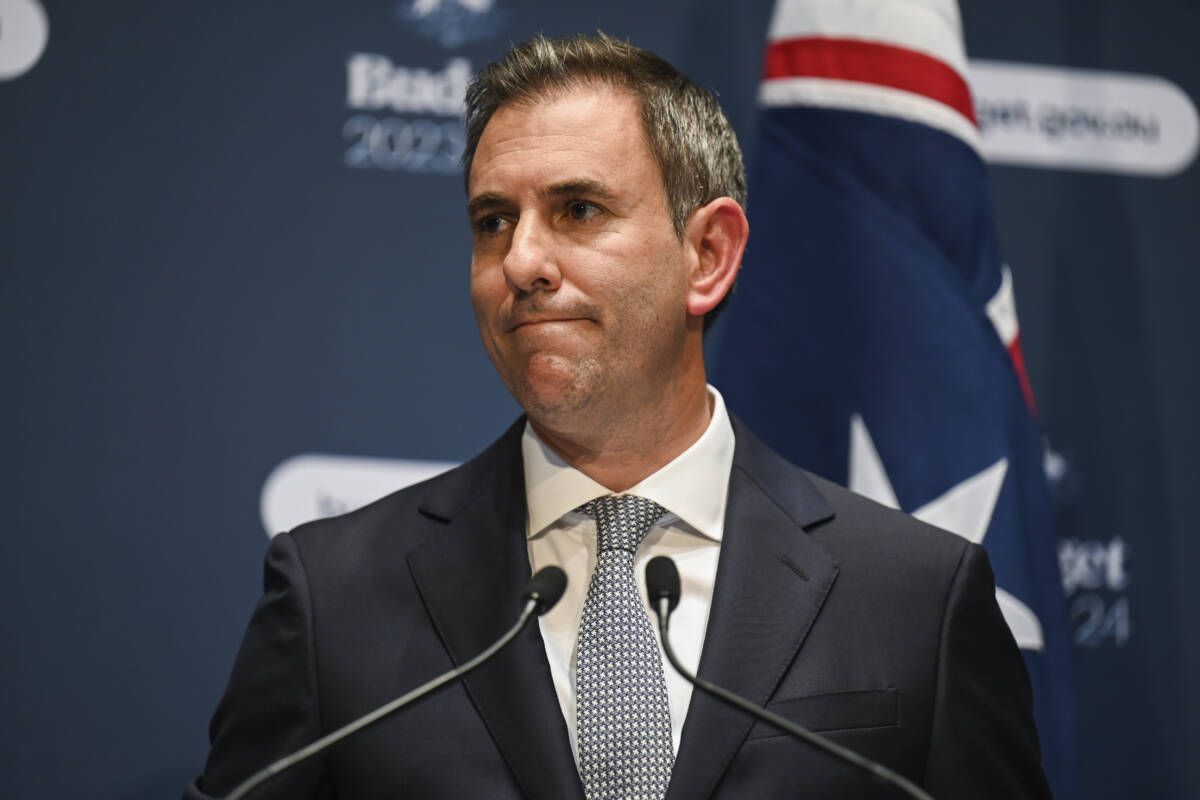 Australian Treasurer Jim Chalmers holds a press conference. CREDIT: Martin Ollman/Getty Images