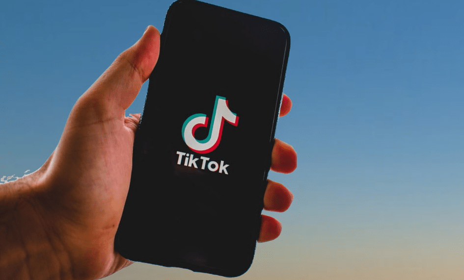 BREAKING: TikTok Ban Lifted: App Restored After 14-Hour Blackout